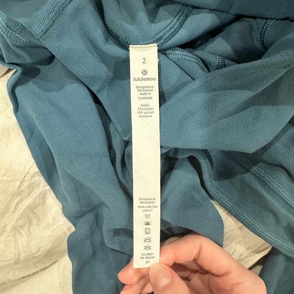 Lululemon Align high rise legging 25” Size 2 - Picture 5 of 6